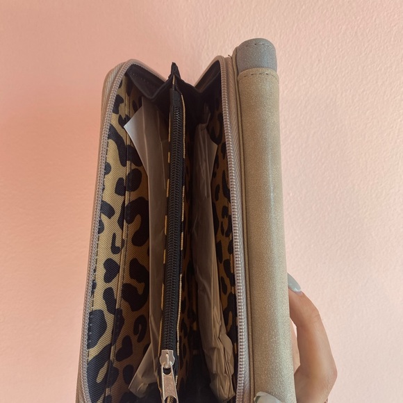 Tan and Blue Wallet with Cheetah Interior - Picture 4 of 4